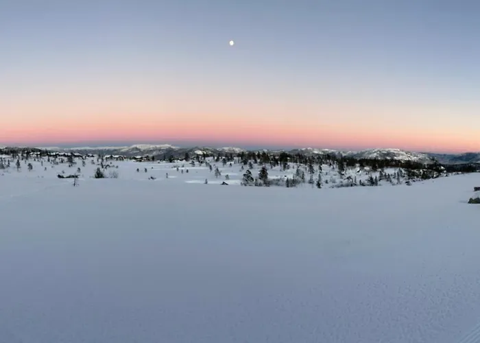 Exclusive Funkis Cabin, Lake View, Rooftop Terrace, Jacuzzi, Sauna, Close To Golf And Alpine