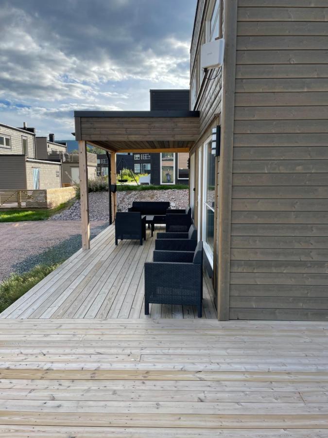 Hébergement de vacances Exclusive Funkis Cabin, Lake View, Rooftop Terrace, Jacuzzi, Sauna, Close To Golf And Alpine