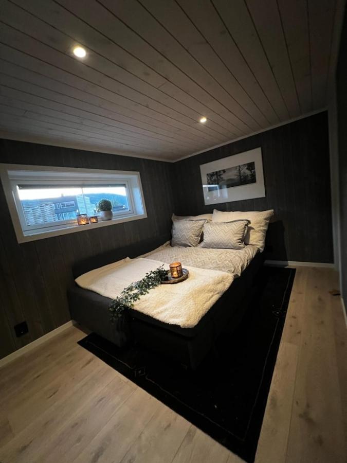 Exclusive Funkis Cabin, Lake View, Rooftop Terrace, Jacuzzi, Sauna, Close To Golf And Alpine Hébergement de vacances
